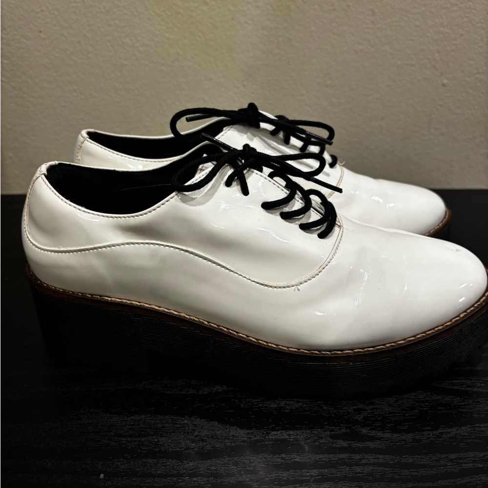 Satinato Classic White Platform Oxfords